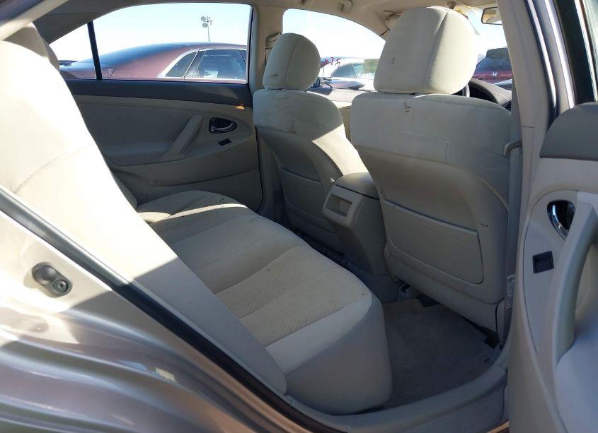 Photo 8 of 2007 Toyota Camry LE (VIN 4T1BE46K07U615995)