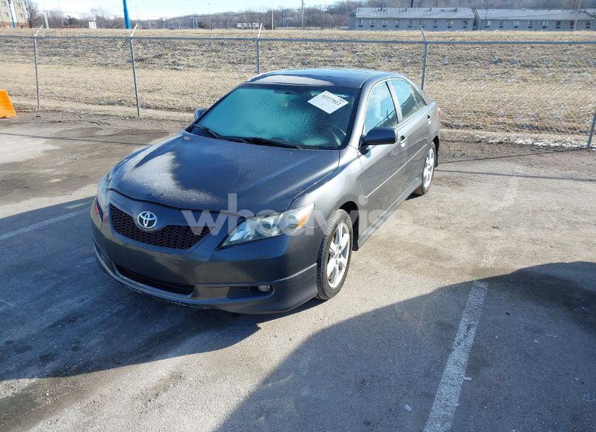 Photo 2 of 2008 Toyota Camry SE (VIN 4T1BE46K08U196337)