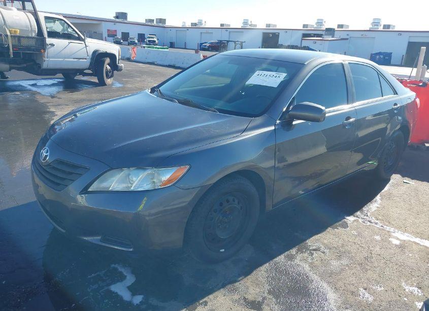 Photo 2 of 2008 Toyota Camry CE/LE/XLE/SE (VIN 4T1BE46K08U207191)