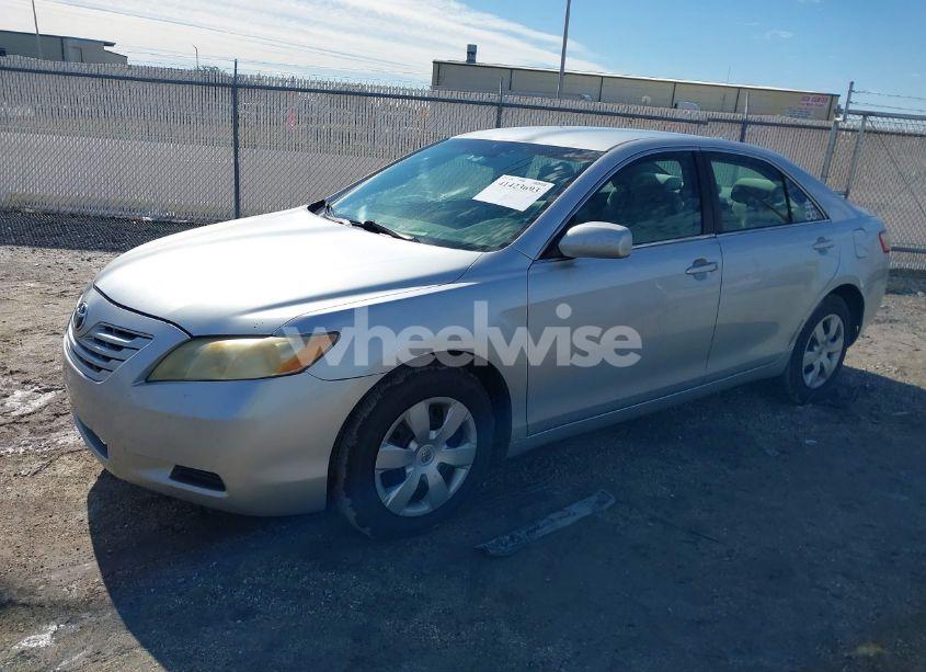 Photo 2 of 2008 Toyota Camry (VIN 4T1BE46K08U209958)