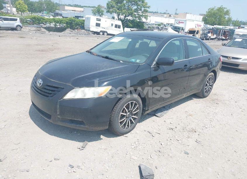 Photo 2 of 2008 Toyota Camry LE (VIN 4T1BE46K08U228459)