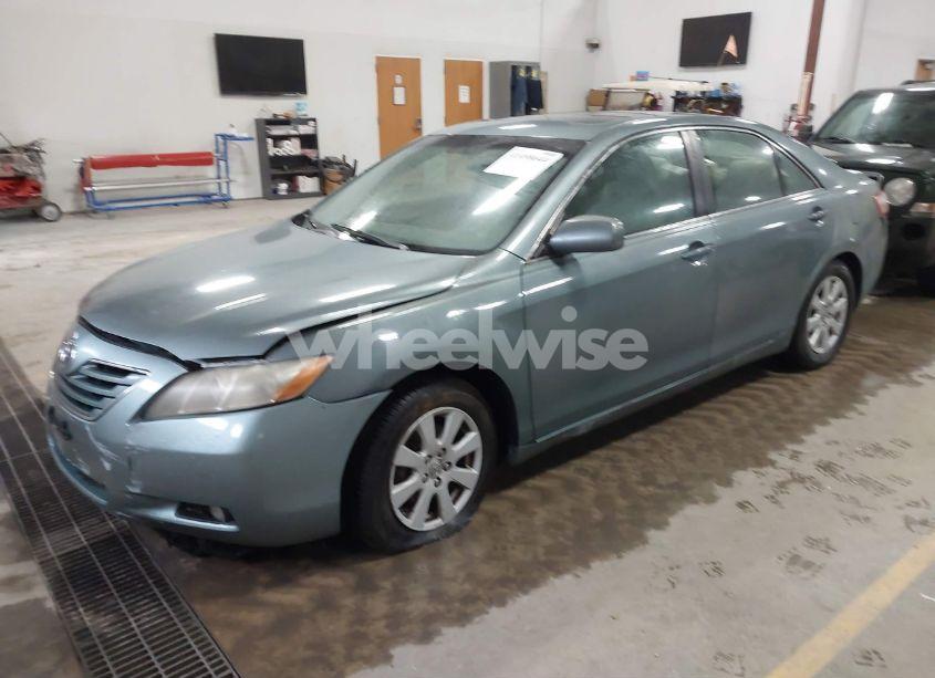 Photo 2 of 2008 Toyota Camry XLE (VIN 4T1BE46K08U738407)