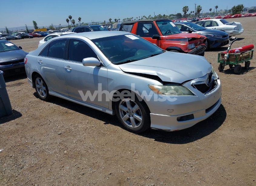 2008 Toyota Camry SE (VIN 4T1BE46K08U775764) main photo
