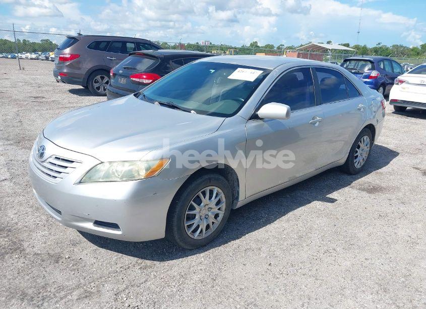 Photo 2 of 2009 Toyota Camry LE (VIN 4T1BE46K09U274570)