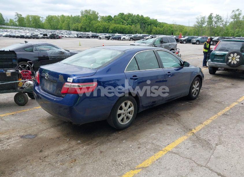 Photo 4 of 2009 Toyota Camry SE/LE/XLE (VIN 4T1BE46K09U290607)