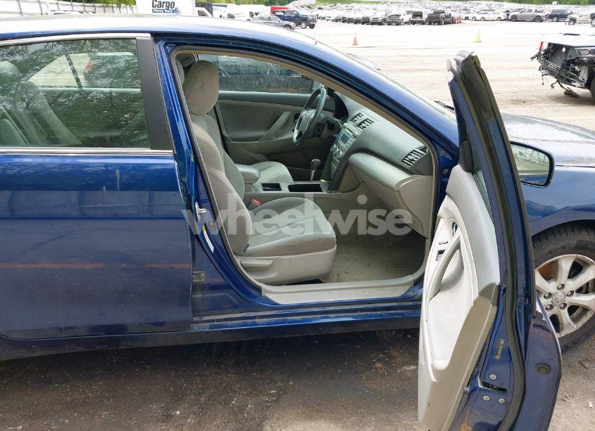 Photo 5 of 2009 Toyota Camry SE/LE/XLE (VIN 4T1BE46K09U290607)