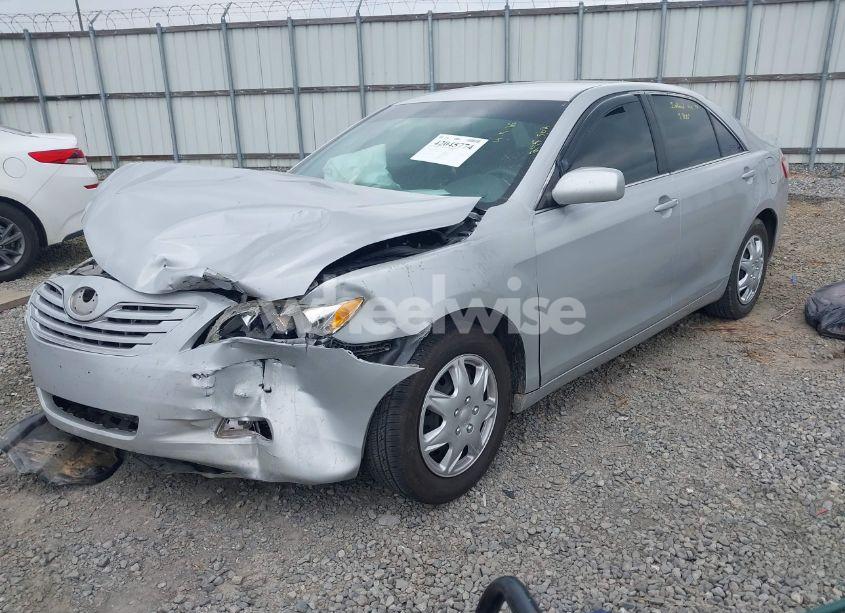 Photo 2 of 2009 Toyota Camry LE (VIN 4T1BE46K09U295502)