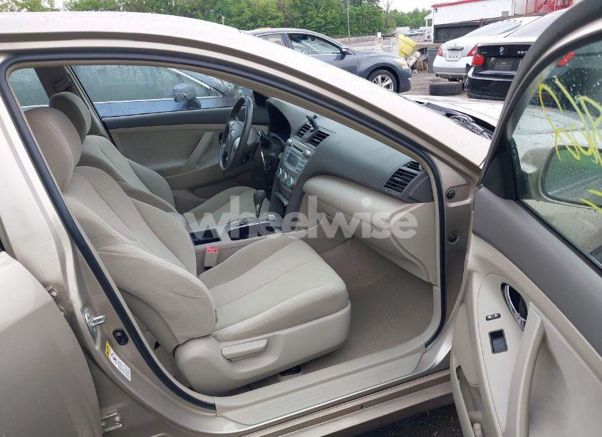 Photo 5 of 2009 Toyota Camry (VIN 4T1BE46K09U334685)