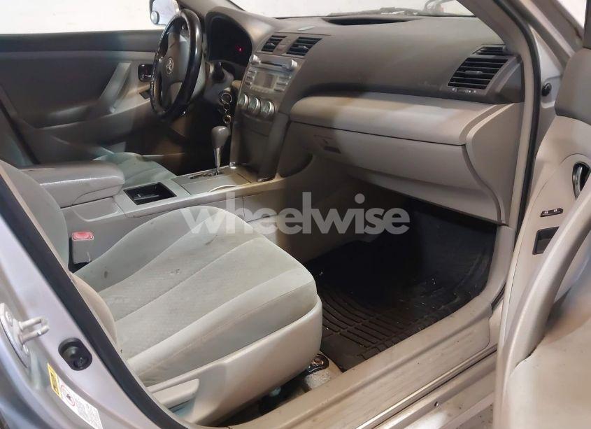 Photo 5 of 2009 Toyota Camry LE (VIN 4T1BE46K09U352071)