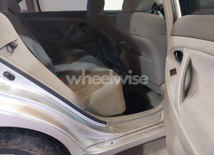 Photo 8 of 2009 Toyota Camry LE (VIN 4T1BE46K09U352071)