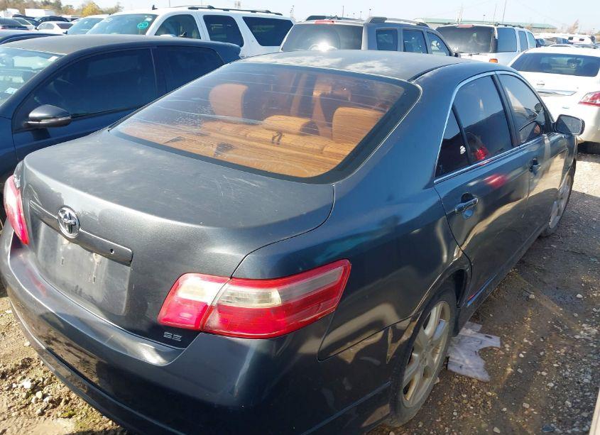 Photo 4 of 2009 Toyota Camry SE (VIN 4T1BE46K09U371106)