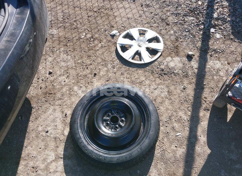 Photo 12 of 2009 Toyota Camry LE (VIN 4T1BE46K09U385524)