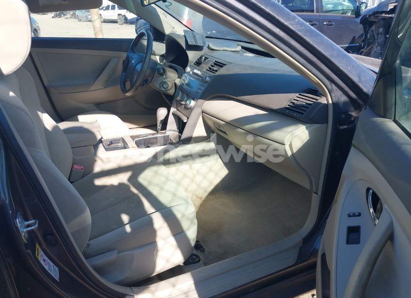 Photo 5 of 2009 Toyota Camry LE (VIN 4T1BE46K09U385524)