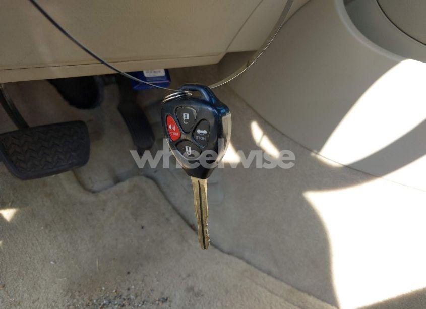 Photo 11 of 2009 Toyota Camry LE (VIN 4T1BE46K09U412088)