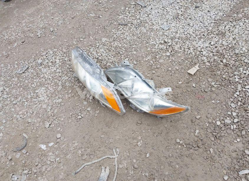 Photo 12 of 2009 Toyota Camry LE (VIN 4T1BE46K09U415704)