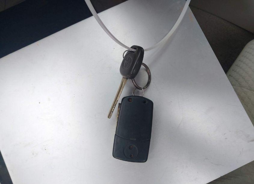 Photo 11 of 2009 Toyota Camry LE (VIN 4T1BE46K09U810188)