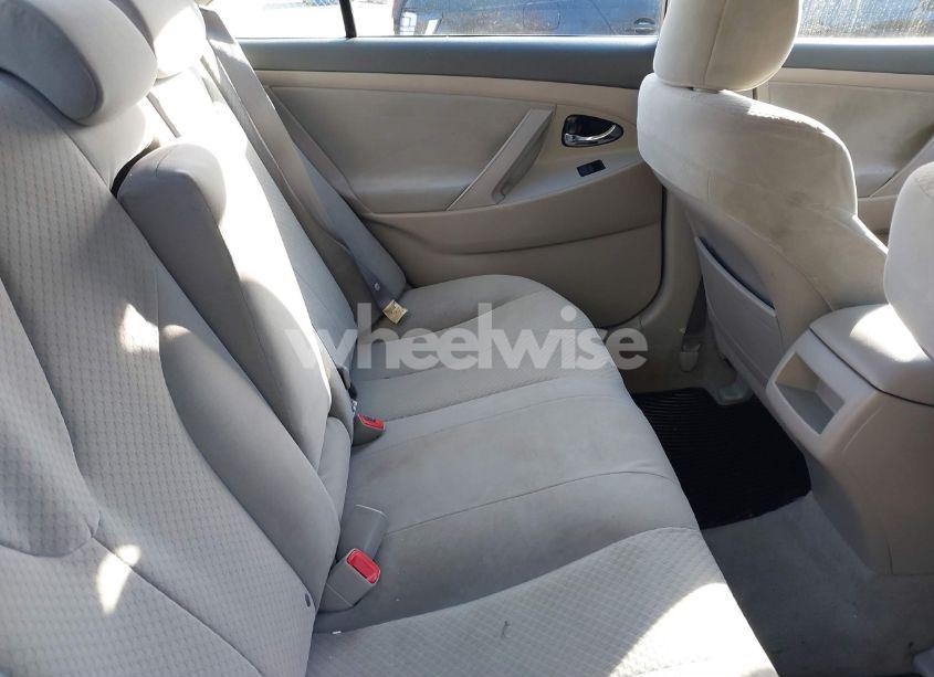 Photo 8 of 2009 Toyota Camry LE (VIN 4T1BE46K09U814757)