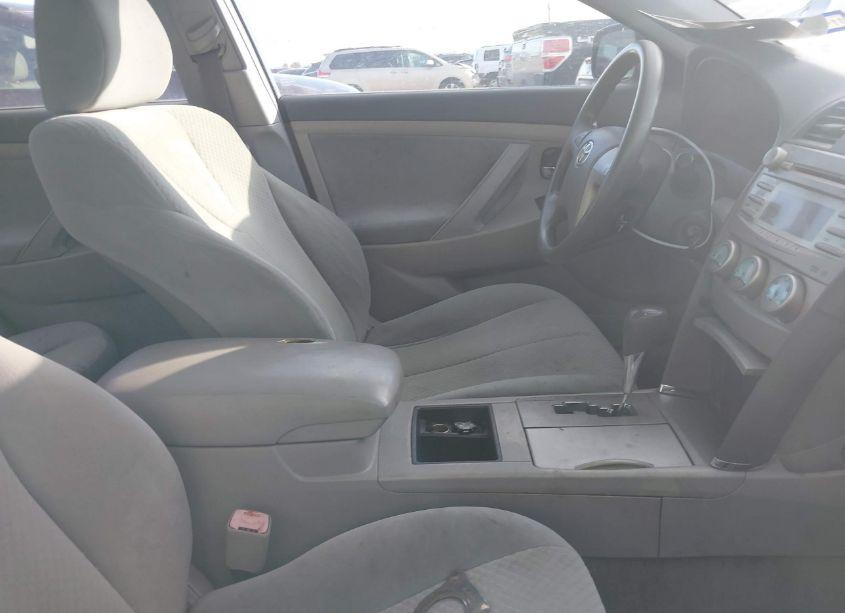 Photo 5 of 2009 Toyota Camry LE (VIN 4T1BE46K09U817867)