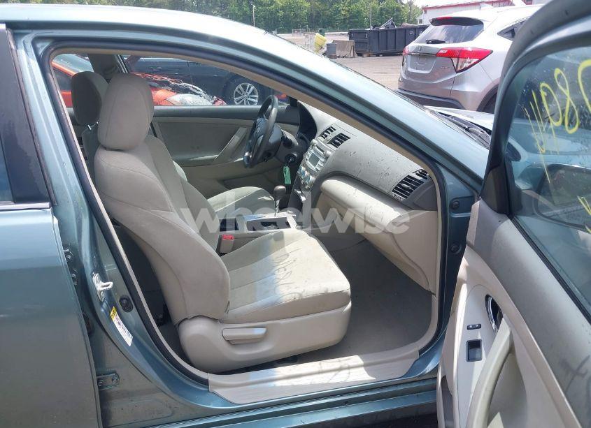 Photo 5 of 2009 Toyota Camry LE (VIN 4T1BE46K09U829372)