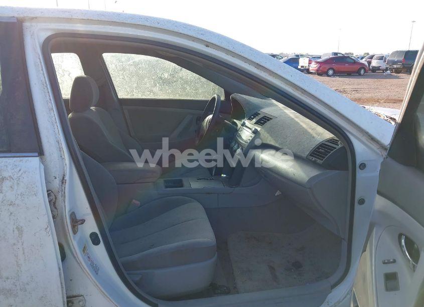 Photo 5 of 2009 Toyota Camry (VIN 4T1BE46K09U847354)