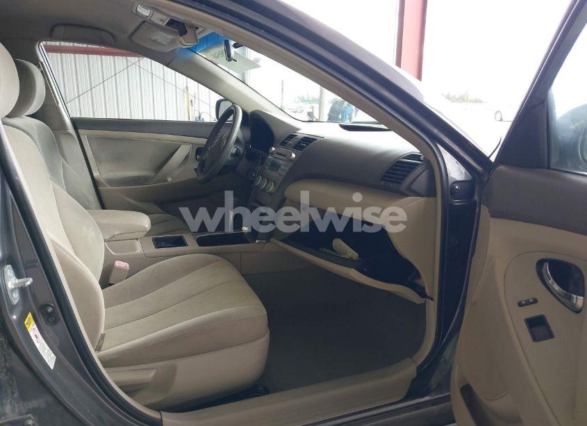 Photo 5 of 2009 Toyota Camry LE (VIN 4T1BE46K09U879334)