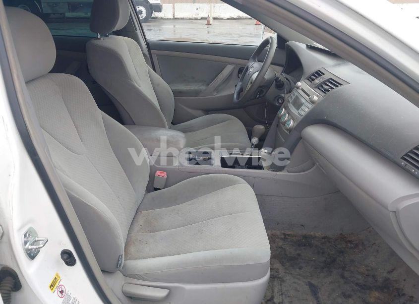 Photo 5 of 2009 Toyota Camry LE (VIN 4T1BE46K09U886753)