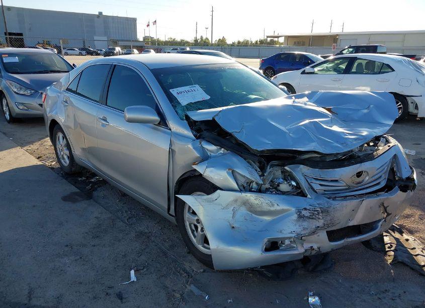 2009 Toyota Camry LE (VIN 4T1BE46K09U897543) main photo