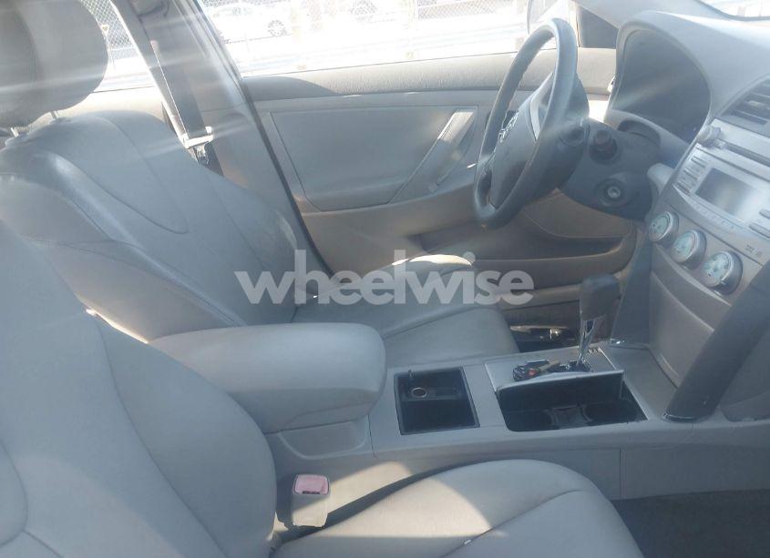 Photo 5 of 2009 Toyota Camry LE/SE/XLE (VIN 4T1BE46K09U912123)