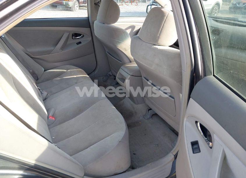Photo 8 of 2007 Toyota Camry LE (VIN 4T1BE46K17U001229)
