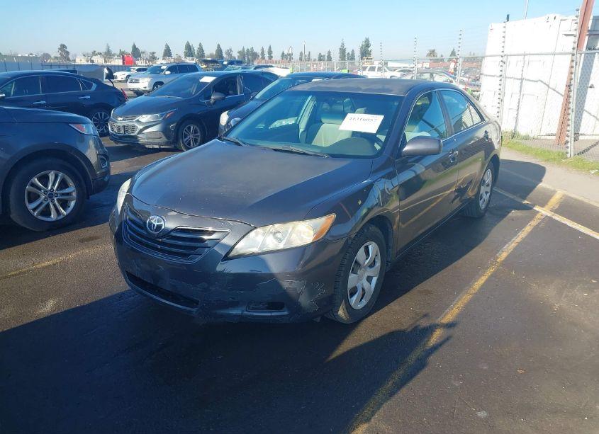 Photo 2 of 2007 Toyota Camry LE (VIN 4T1BE46K17U013512)