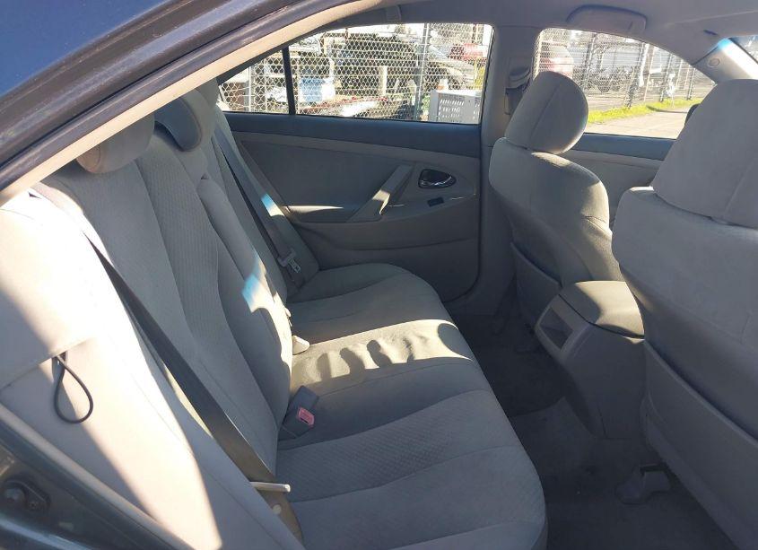 Photo 8 of 2007 Toyota Camry LE (VIN 4T1BE46K17U013512)