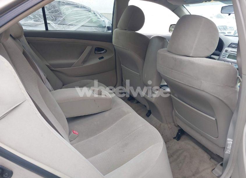 Photo 8 of 2007 Toyota Camry LE (VIN 4T1BE46K17U080370)