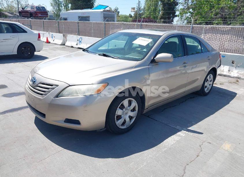 Photo 2 of 2007 Toyota Camry LE (VIN 4T1BE46K17U135058)
