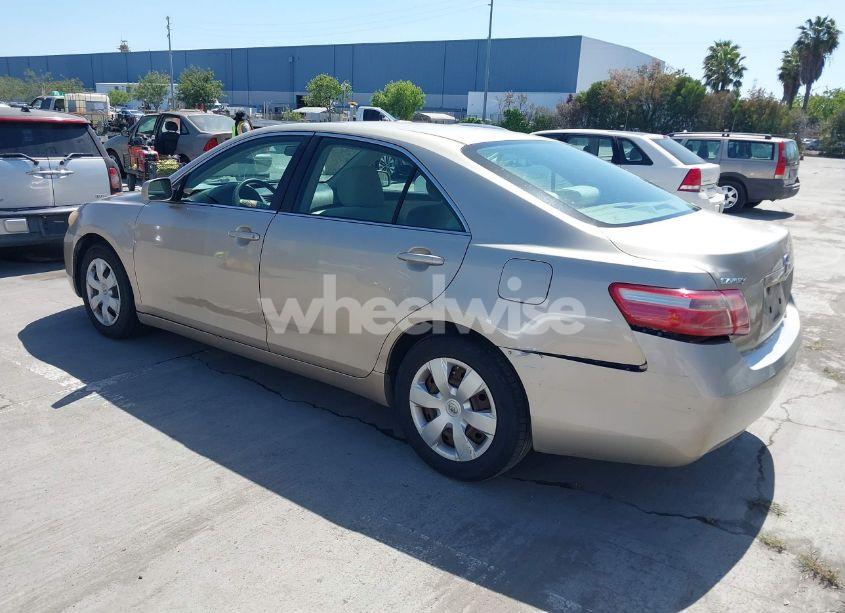 Photo 3 of 2007 Toyota Camry LE (VIN 4T1BE46K17U135058)