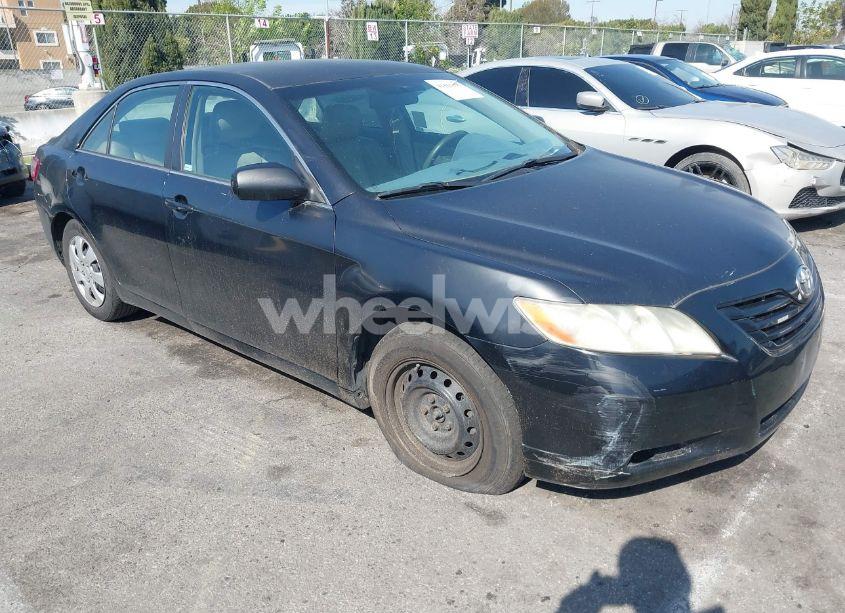 2007 Toyota Camry LE (VIN 4T1BE46K17U159988) main photo