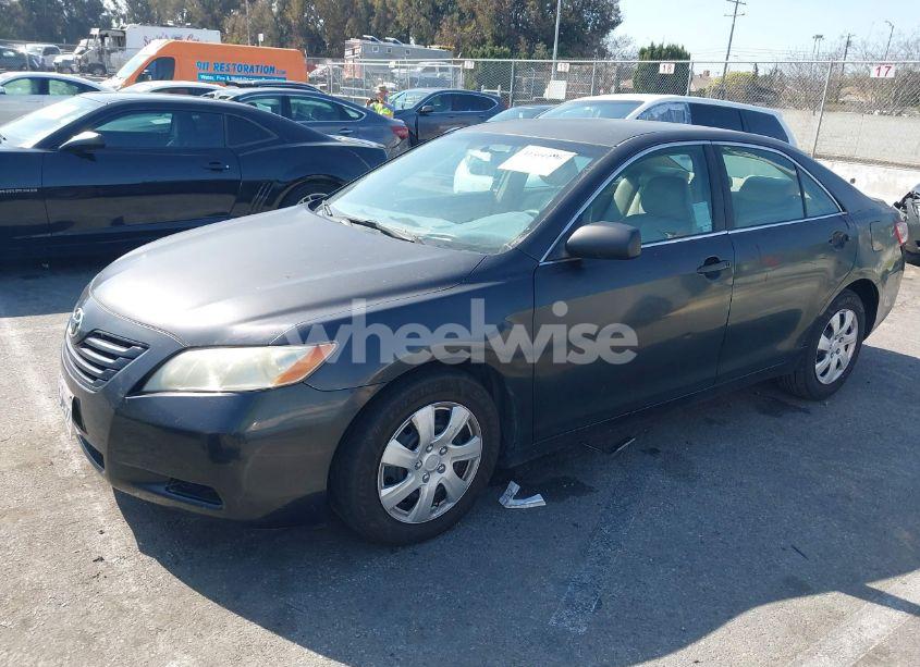 Photo 2 of 2007 Toyota Camry LE (VIN 4T1BE46K17U159988)