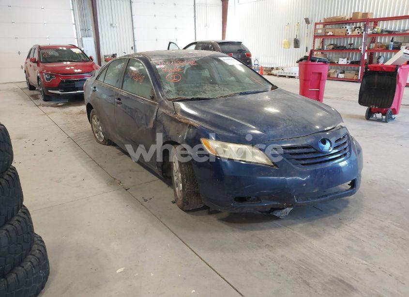 2007 Toyota Camry LE (VIN 4T1BE46K17U168285) main photo