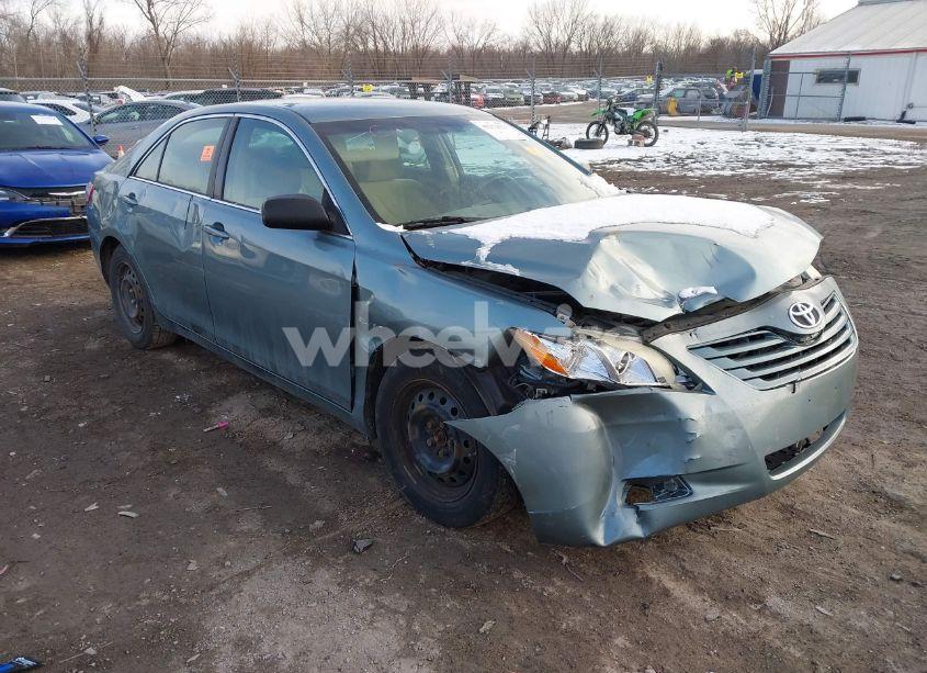 2007 Toyota Camry LE (VIN 4T1BE46K17U532785) main photo