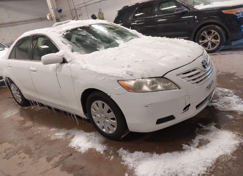 2007 Toyota Camry LE (VIN 4T1BE46K17U540515) main photo