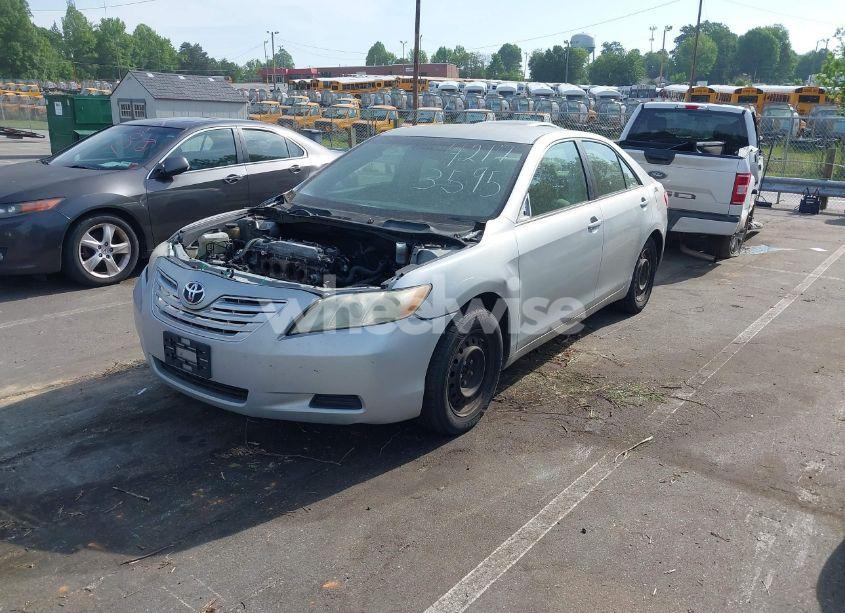 Photo 2 of 2007 Toyota Camry LE (VIN 4T1BE46K17U574762)