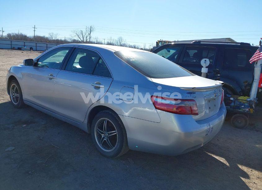 Photo 3 of 2007 Toyota Camry LE (VIN 4T1BE46K17U610076)