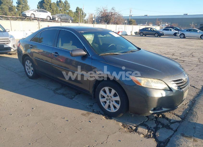 2007 Toyota Camry XLE (VIN 4T1BE46K17U636628) main photo