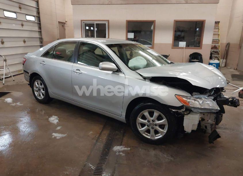 2007 Toyota Camry LE (VIN 4T1BE46K17U638265) main photo