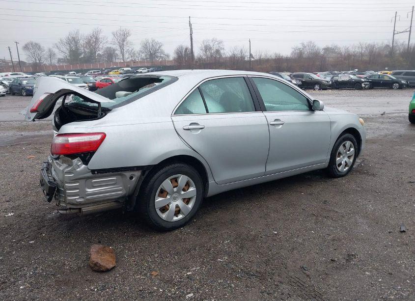Photo 4 of 2007 Toyota Camry LE (VIN 4T1BE46K17U673534)