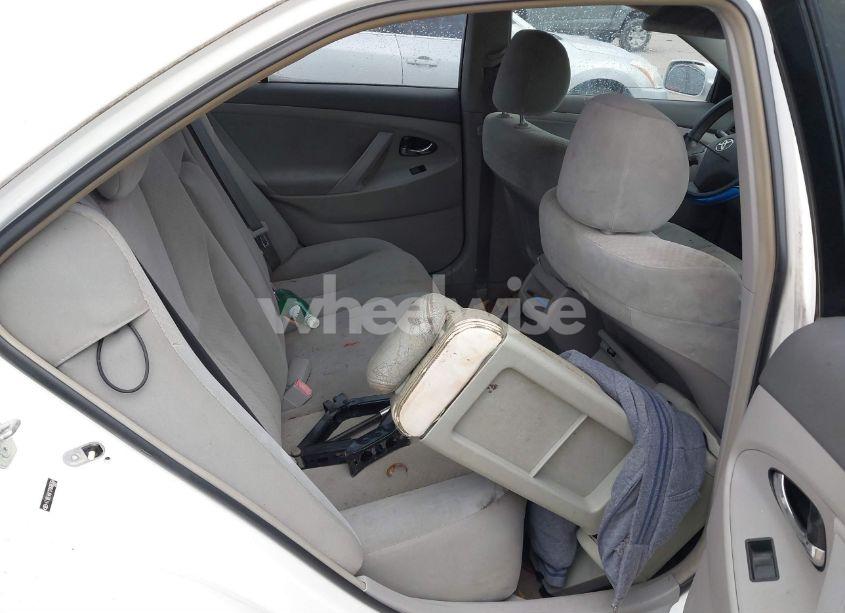 Photo 8 of 2007 Toyota Camry LE (VIN 4T1BE46K17U686364)