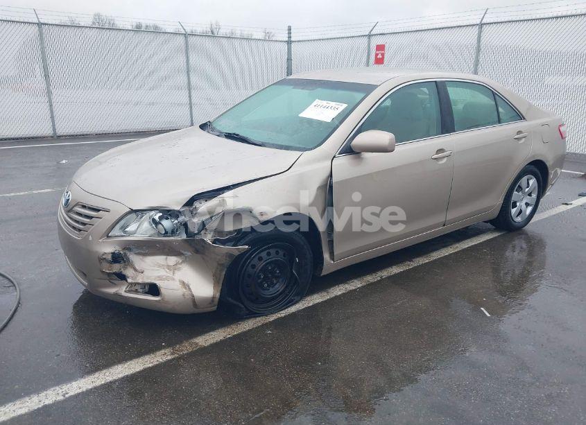 Photo 2 of 2007 Toyota Camry LE (VIN 4T1BE46K17U689331)