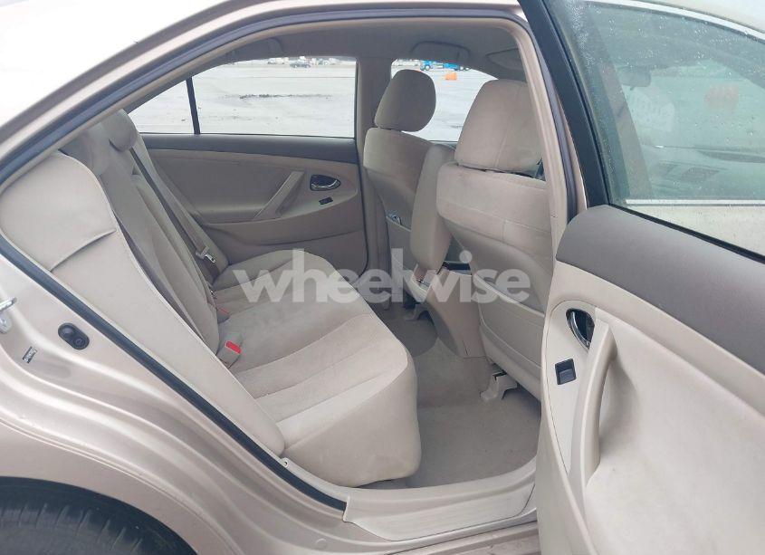 Photo 8 of 2007 Toyota Camry LE (VIN 4T1BE46K17U689331)