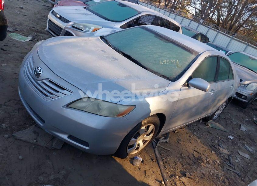 Photo 2 of 2007 Toyota Camry CE (VIN 4T1BE46K17U695775)