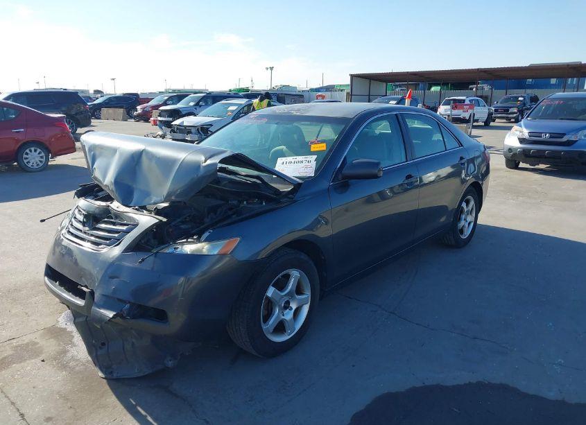 Photo 2 of 2007 Toyota Camry LE (VIN 4T1BE46K17U700361)