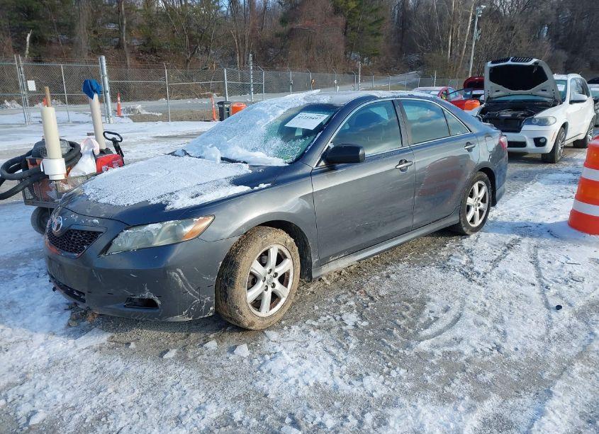 Photo 2 of 2007 Toyota Camry SE (VIN 4T1BE46K17U700408)